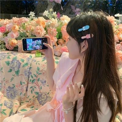 府上娶了个锦鲤新娘